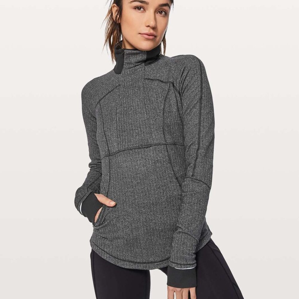 Lululemon Base Runner 1/2 Zip Heathered Herringbone Top in size 2